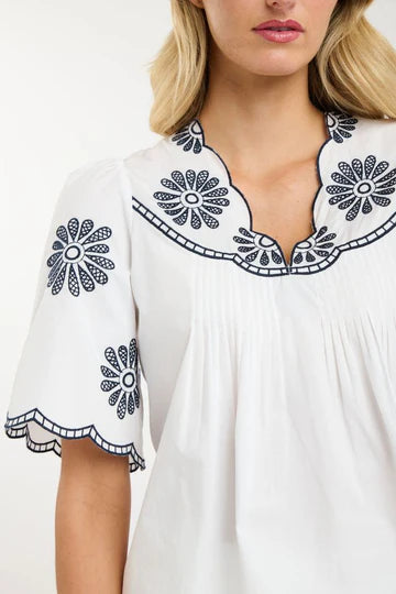 365 Days Boston Daisy Top
