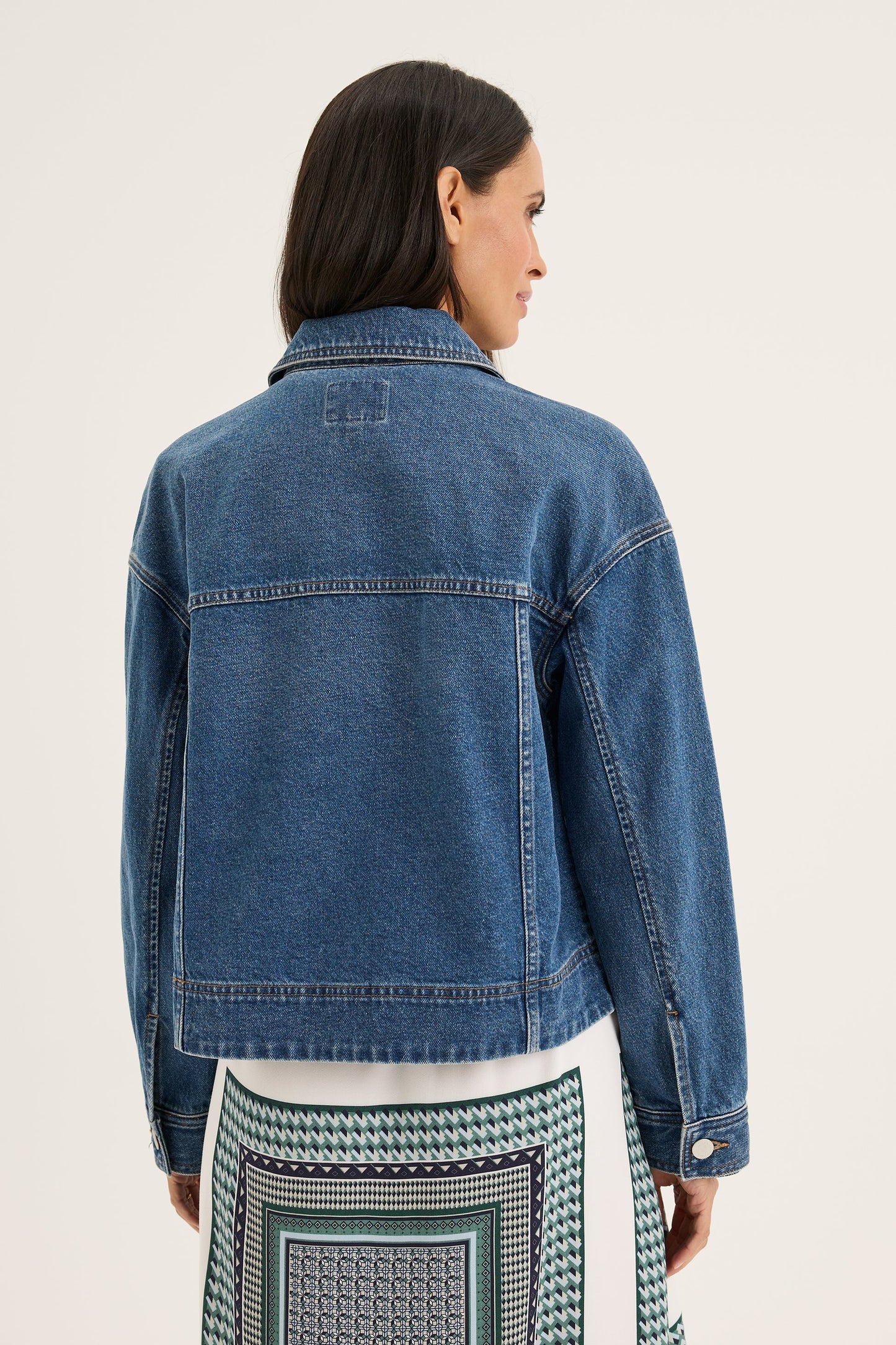 Yarra Trail Envy Jacket in Mid Wash