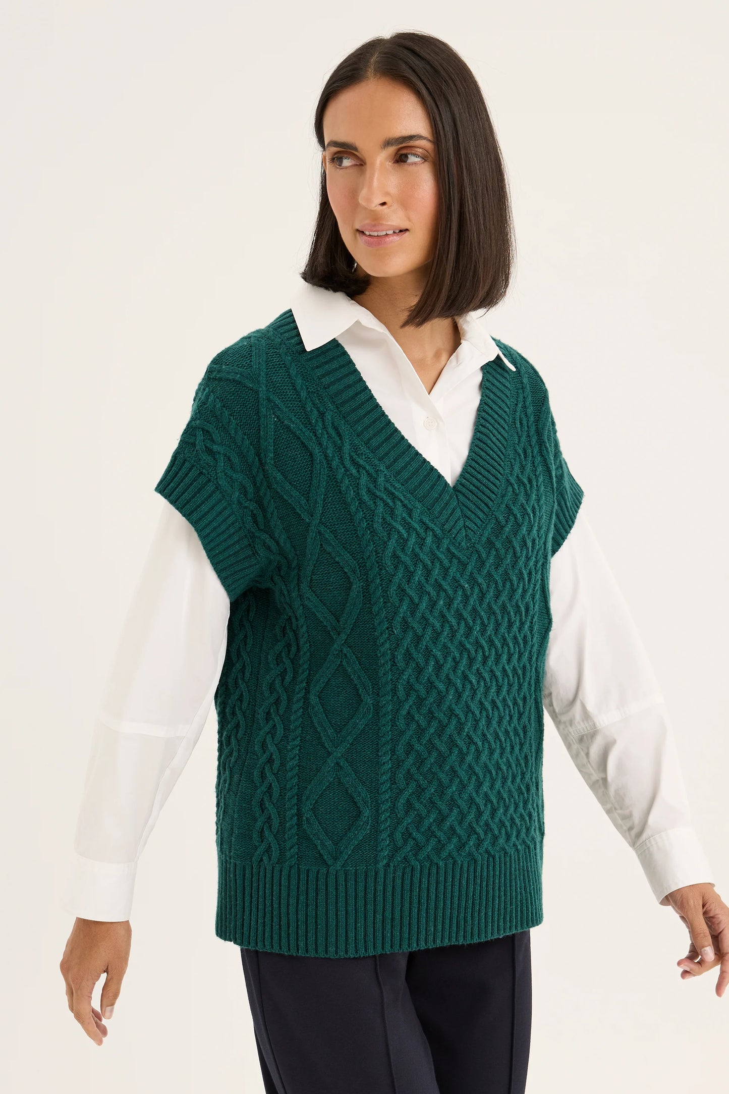 Yarra Trail Glace Vest in Evergreen