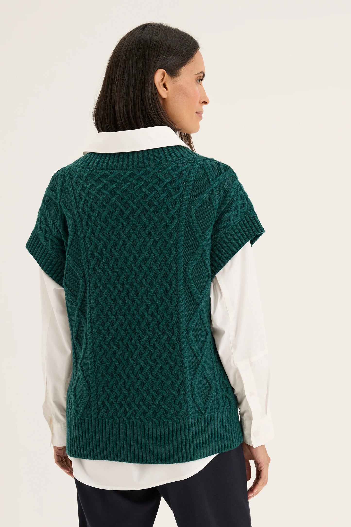 Yarra Trail Glace Vest in Evergreen