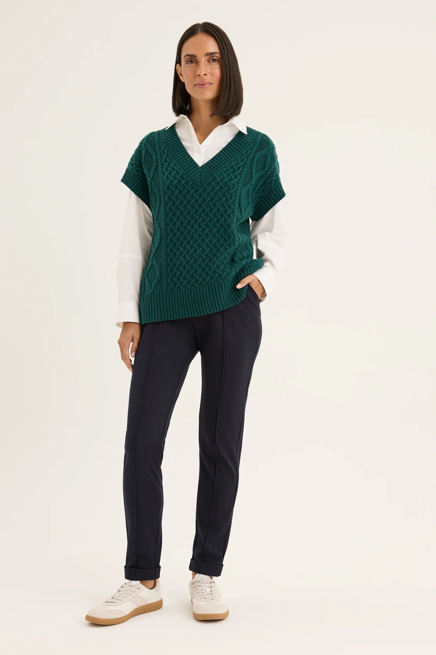 Yarra Trail Glace Vest in Evergreen