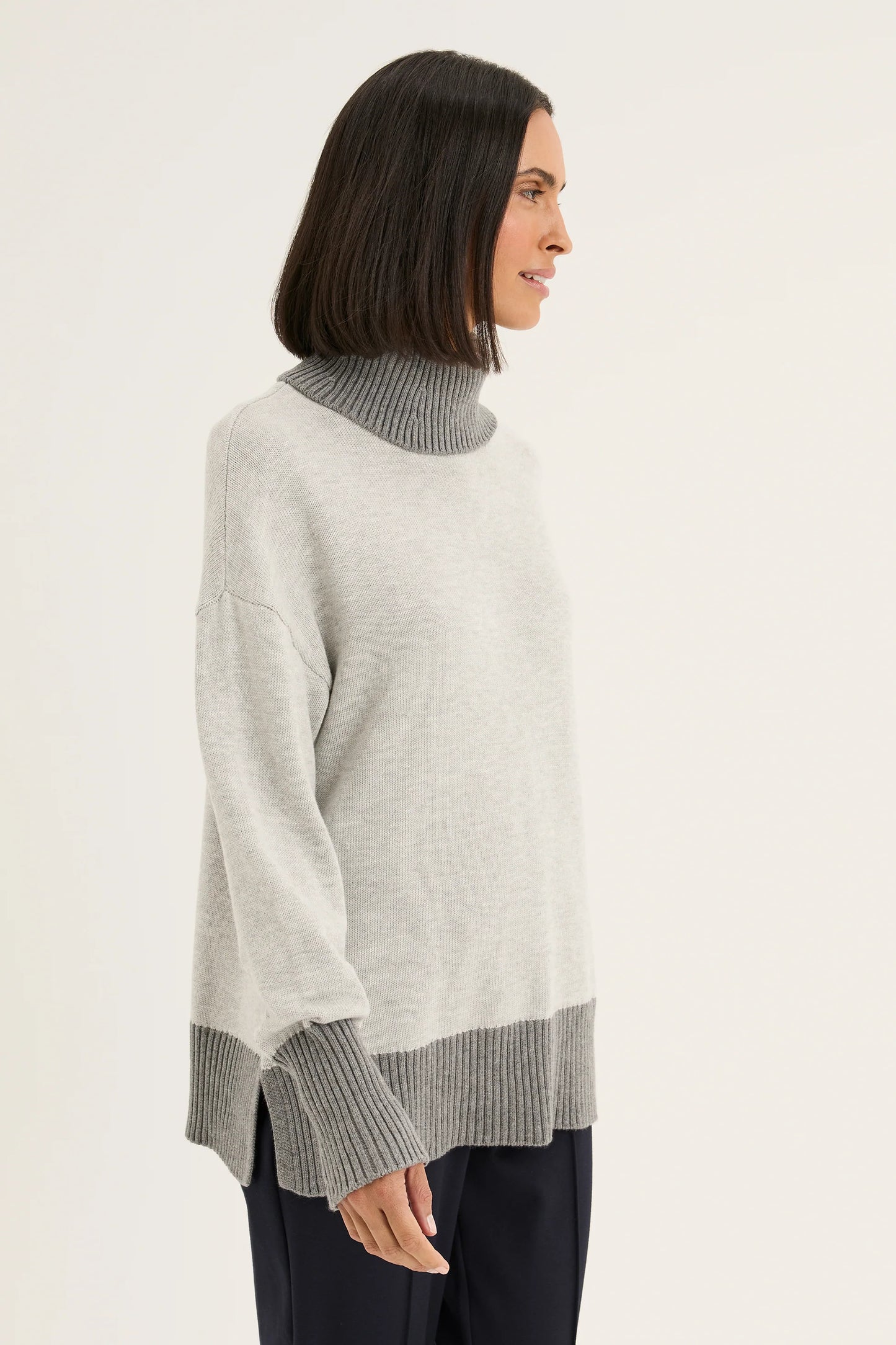 Yarra Trail Sleet Knit in Silver