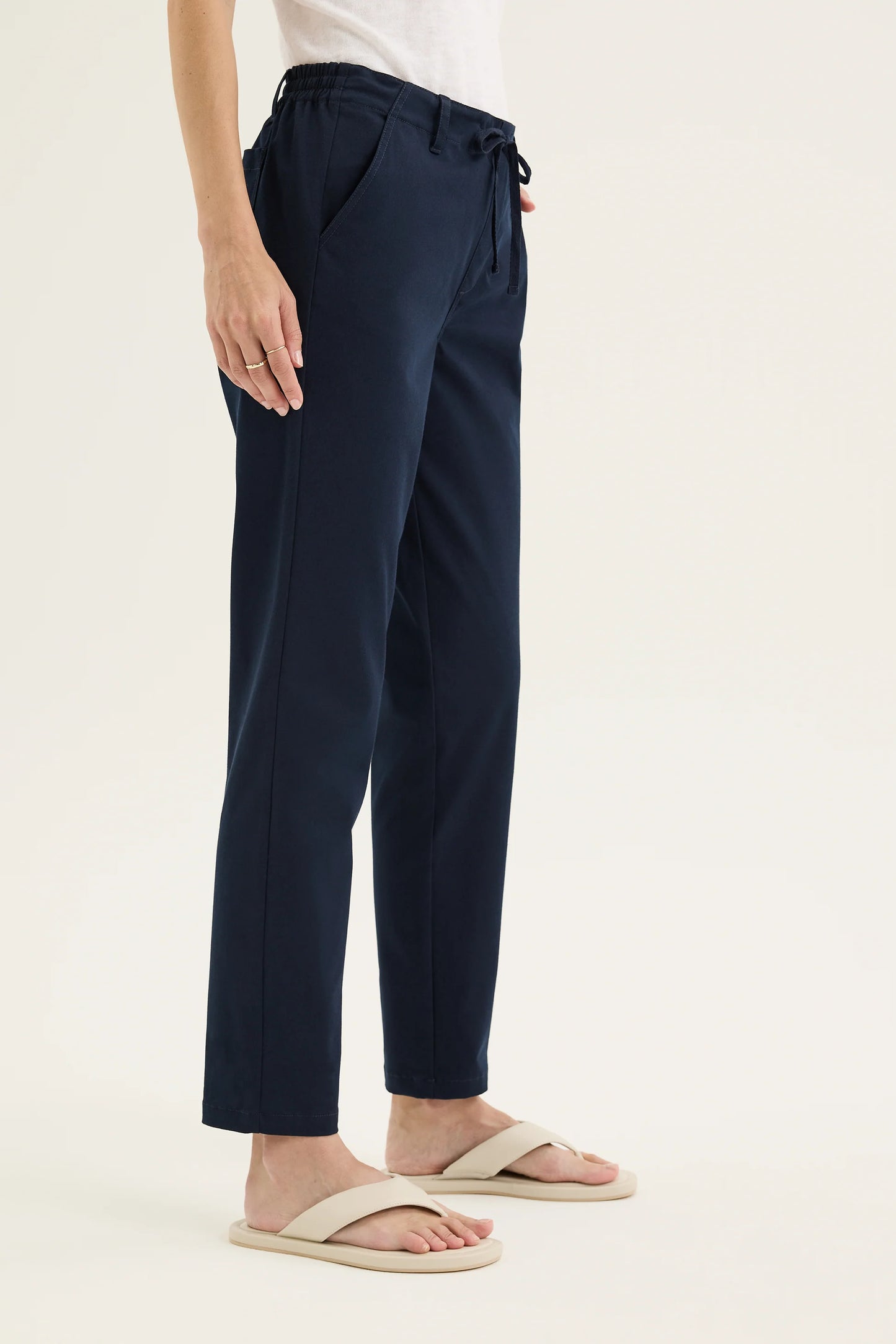 Yarra Trail Mont Pant Navy