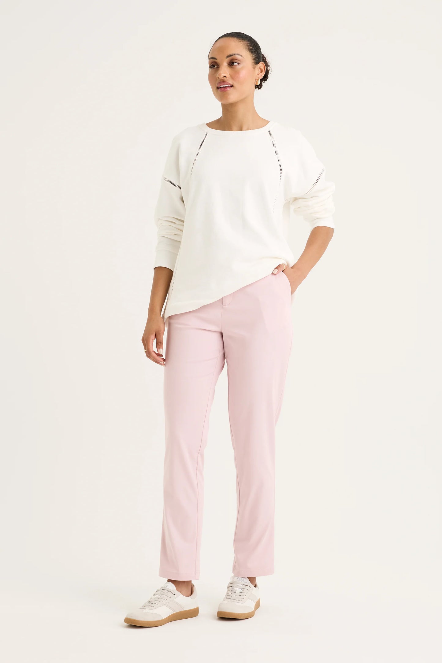 Yarra Trail nova Classic Chino