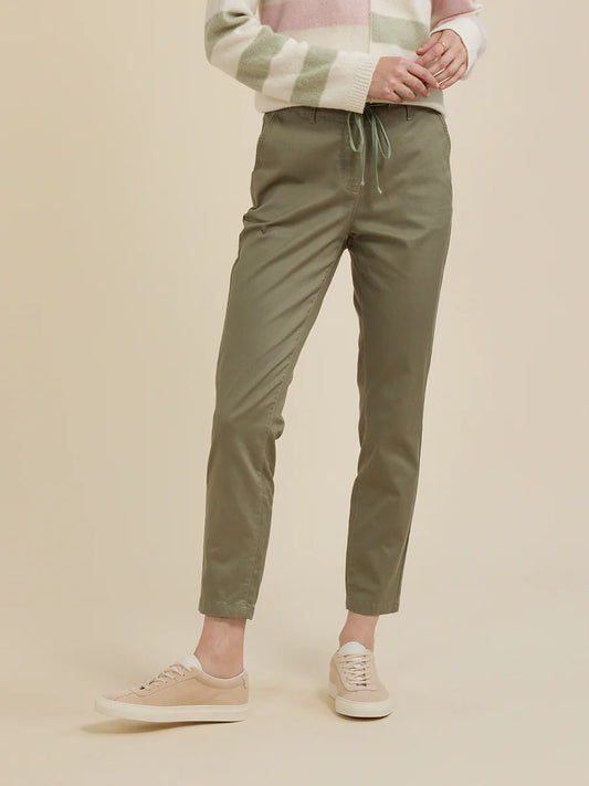 Yarra Trail Washed Stretch Pant Green