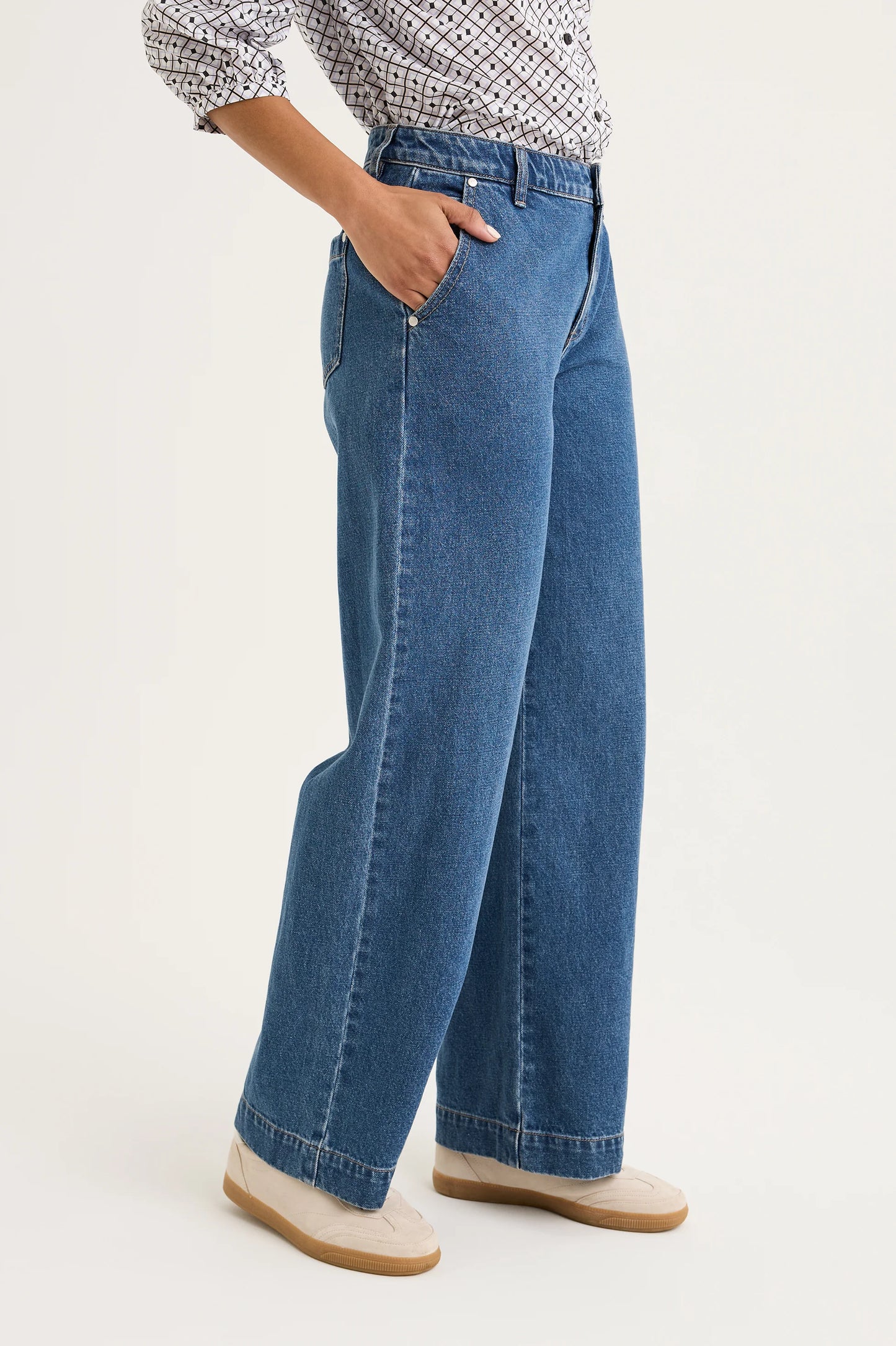 Yarra Trail Envy Wide Leg Jean in Mid Wash